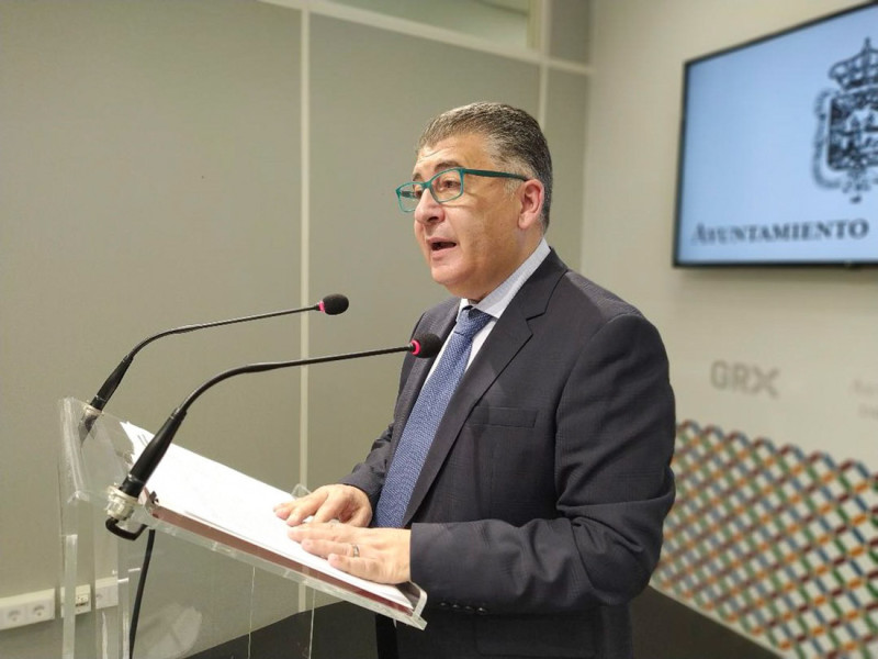 El Defensor de la Ciudadanía de Granada, Manuel Martín, en una imagen de archivo (AYUNTAMIENTO)