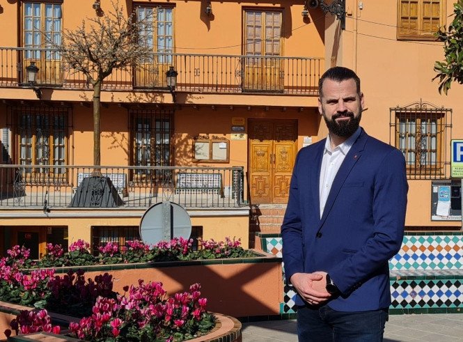 El portavoz de IU en el Ayuntamiento de Huétor Vega, Jesús Fernández (IU)