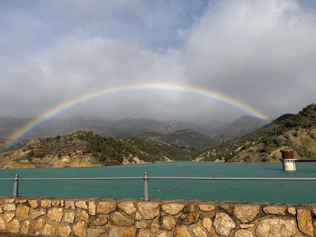 Arcoiris sobre Castril tras el temporal. Archivo.