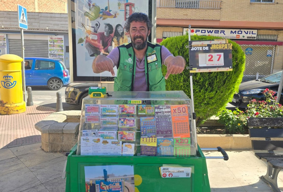 El sorteo de la ONCE de este pasado jueves ha repartido 710.000 euros en la ciudad granadina de Armilla con cinco cupones premiados con 35.000 euros cada uno y uno con 500.000 euros, vendidos por Bartolomé Sánchez (ONCE)