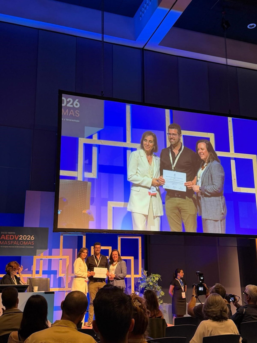 Acto de recogida del premio al Hospital Clínico de Granada (JUNTA DE ANDALUCÍA)