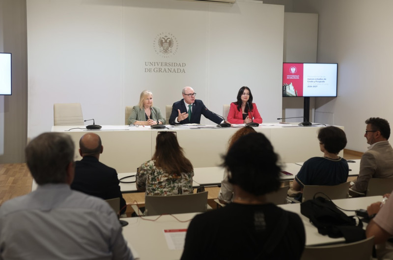 Presentación de los nuevos grados de la UGR (GPMEDIA)