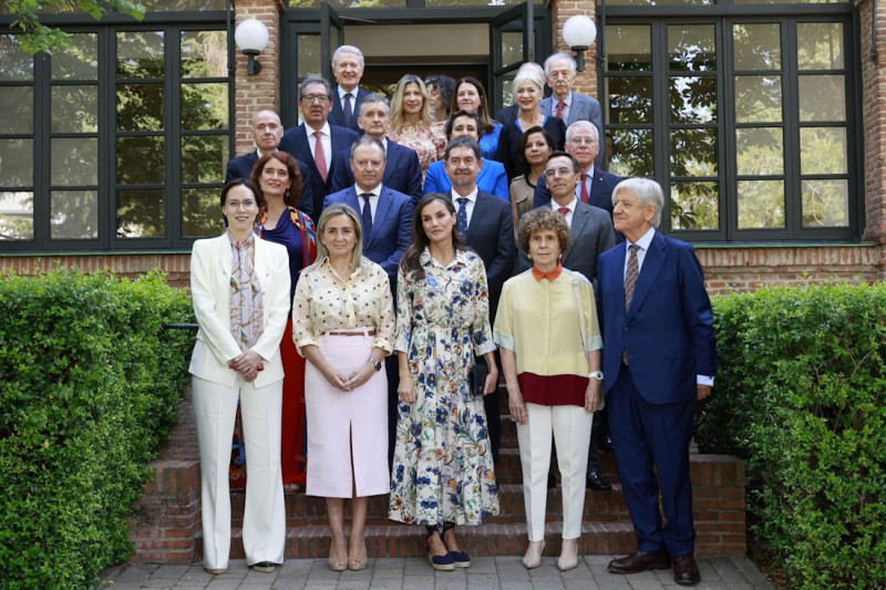 La Reina preside la reunión del Patronato de la Residencia de Estudiantes, a la que también ha asistido la consejera de Cultura y Deporte en funciones de la Junta de Andalucía, Patricia del Pozo (JUNTA DE ANDALUCÍA) La Reina preside la reunión del Patronato de la Residencia de Estudiantes, a la que también ha asistido la consejera de Cultura y Deporte en funciones de la Junta de Andalucía, Patricia del Pozo (JUNTA DE ANDALUCÍA)