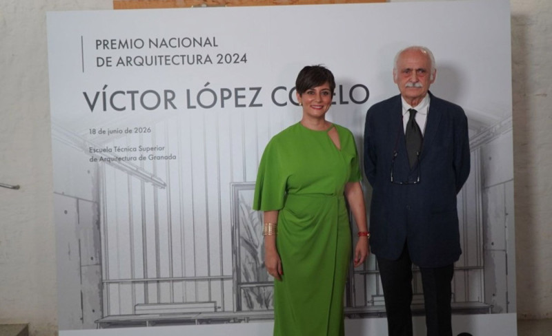 La ministra de Vivienda y Agenda Urbana, Isabel Rodríguez, junto al arquitecto madrileño Víctor López Cotelo (MINISTERIO DE VIVIENDA Y AGENDA URBANA) La ministra de Vivienda y Agenda Urbana, Isabel Rodríguez, junto al arquitecto madrileño Víctor López Cotelo (MINISTERIO DE VIVIENDA Y AGENDA URBANA)