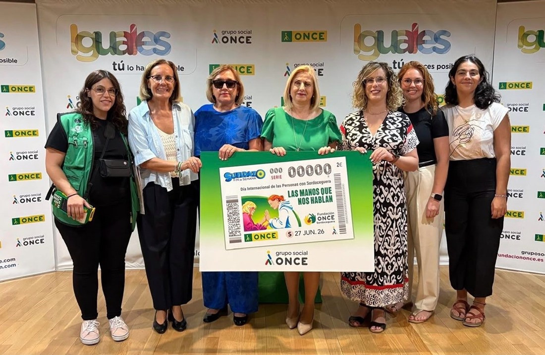 La ONCE y la Fundación ONCE para la Atención de Personas con Sordoceguera han celebrado este miércoles en Granada uno de los actos organizados en toda España con motivo del Día Internacional de las Personas Sordociegas (ONCE GRANADA)
