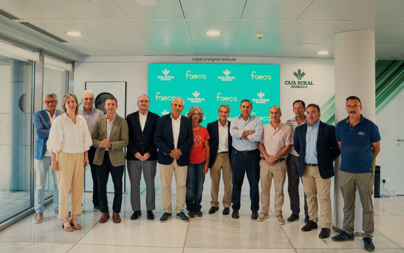 Firma del convenio (CAJA RURAL)
