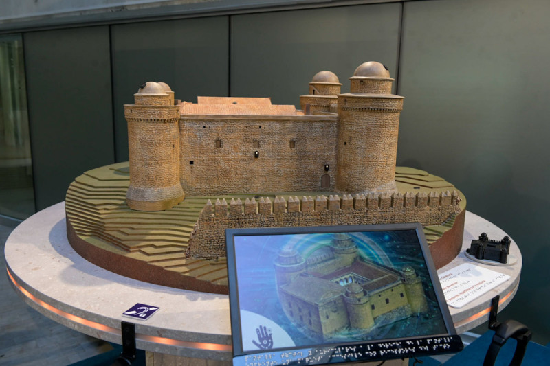 Presentación de la maqueta del Castillo de la Calahorra (GPMEDIA)