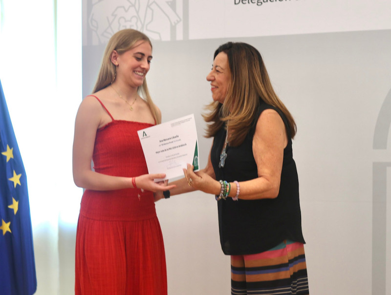 Reconocimiento a Ana Mancera (GPMEDIA) Reconocimiento a Ana Mancera (GPMEDIA)