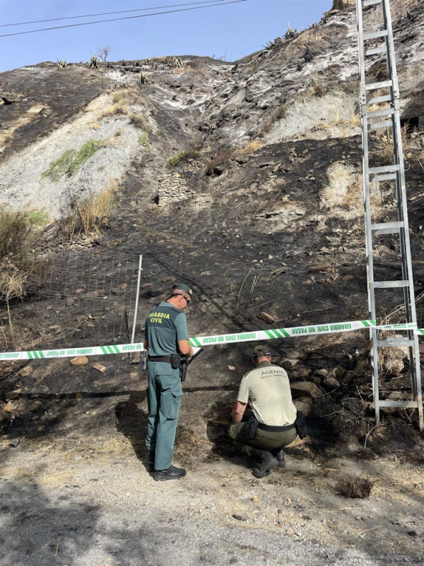 Incendio en Cenes de la Vega de este pasado jueves (GUARDIA CIVIL) Incendio en Cenes de la Vega de este pasado jueves (GUARDIA CIVIL)