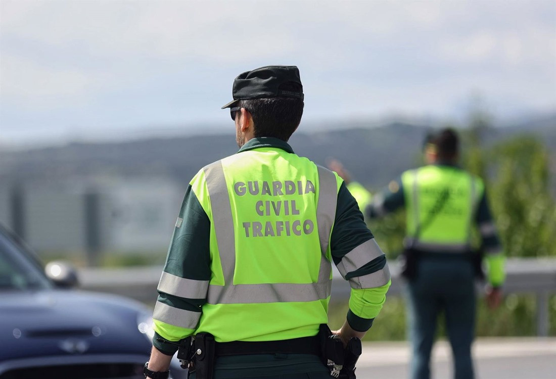 Imagen de archivo de agentes de la Guardia Civil de Tráfico (EDUARDO PARRA / EUROPA PRESS)