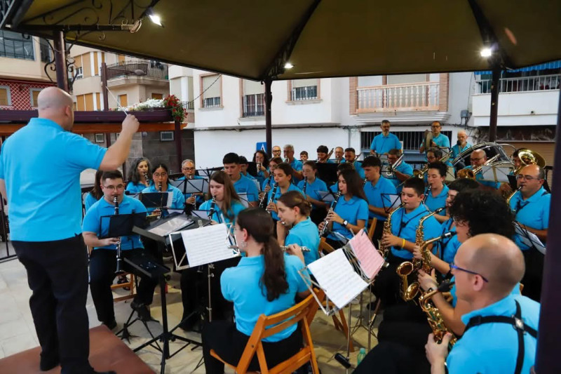 Momento del concierto (AYTO. HUÉTOR TÁJAR) Momento del concierto (AYTO. HUÉTOR TÁJAR)