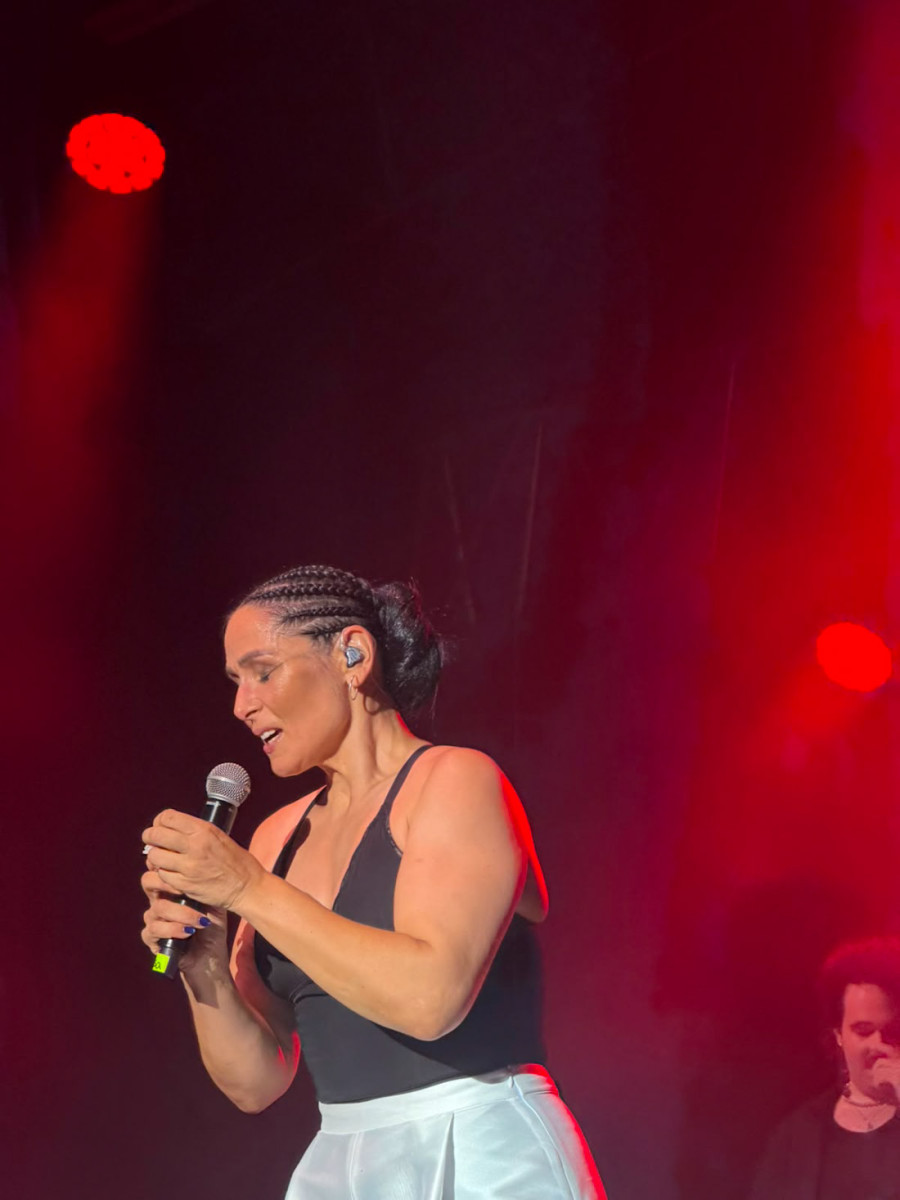 Concierto de Rosa López (REMITIDA PPR AYUNTAMIENTO DE ALMUÑÉCAR)