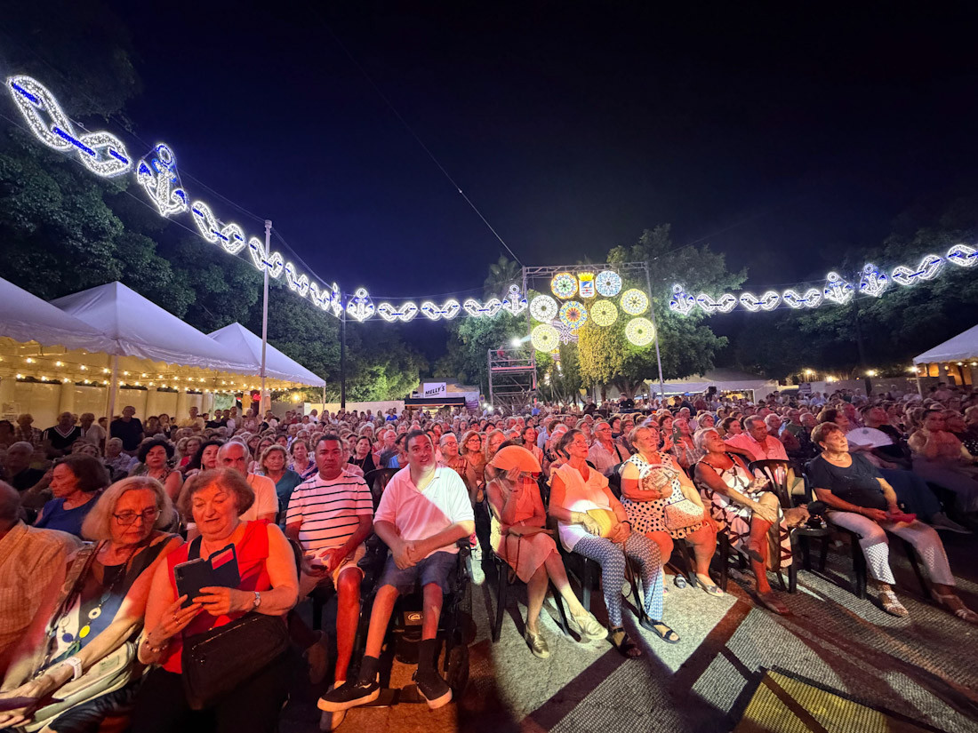 Caseta oficial de las Fiestas de Almuñécar (AYTO. ALMUÑÉCAR)