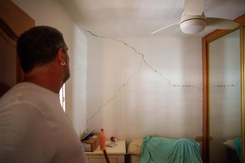 Consecuencias del terremoto de magnitud 5 en edificios y viviendas de la ciudad de Granada (FRANCISCO J. OLMO - EUROPA PRESS)