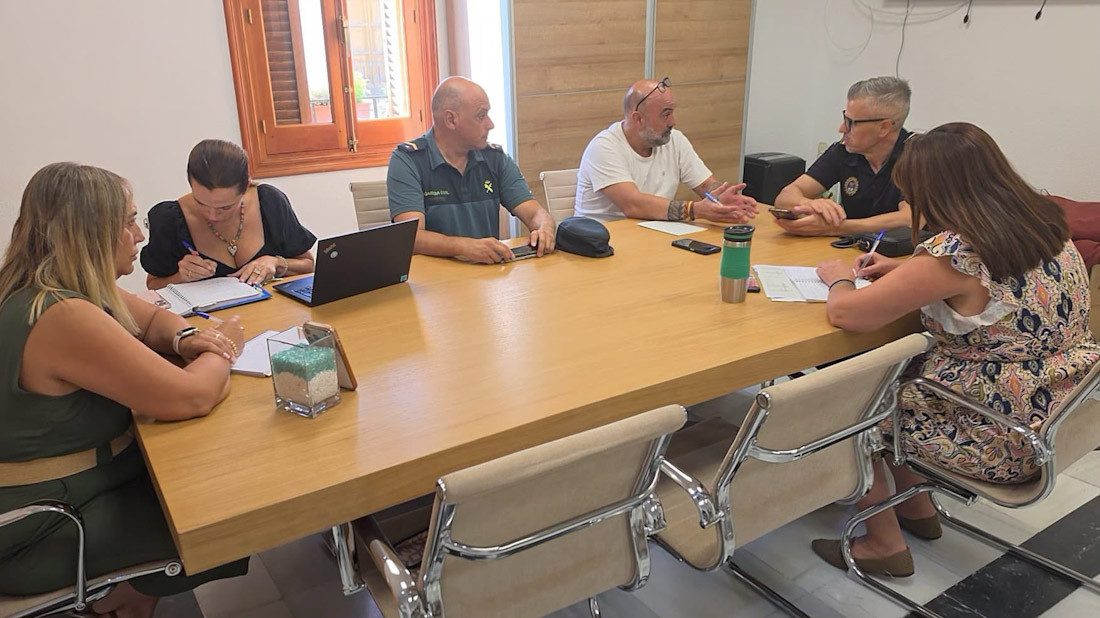 Mesa de emergencias de Las Gabias para la conclusión de los trabajos de refuerzo de los edificios afectados (AYTO. LAS GABIAS)