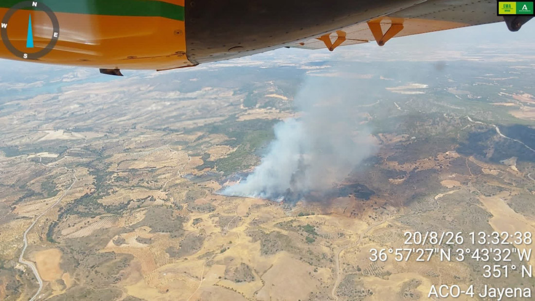 Vista del incendio en Las Charcas, en Jayena, que ha quedado controlado este viernes, 21 de agosto, a las 15,00 horas, según el Infoca (INFOCA)