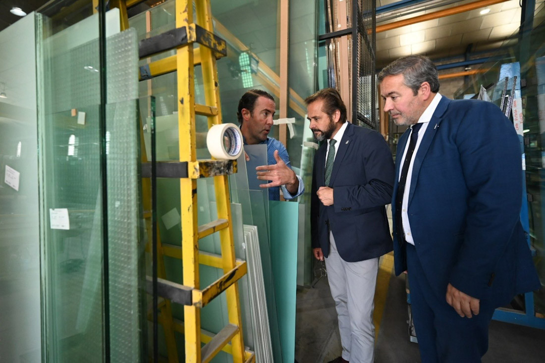 La Junta respalda la modernización de la empresa Central Vidriera Granadina, S.L. (CVGLASS) con incentivos de TRADE para impulsar la innovación (JUNTA)