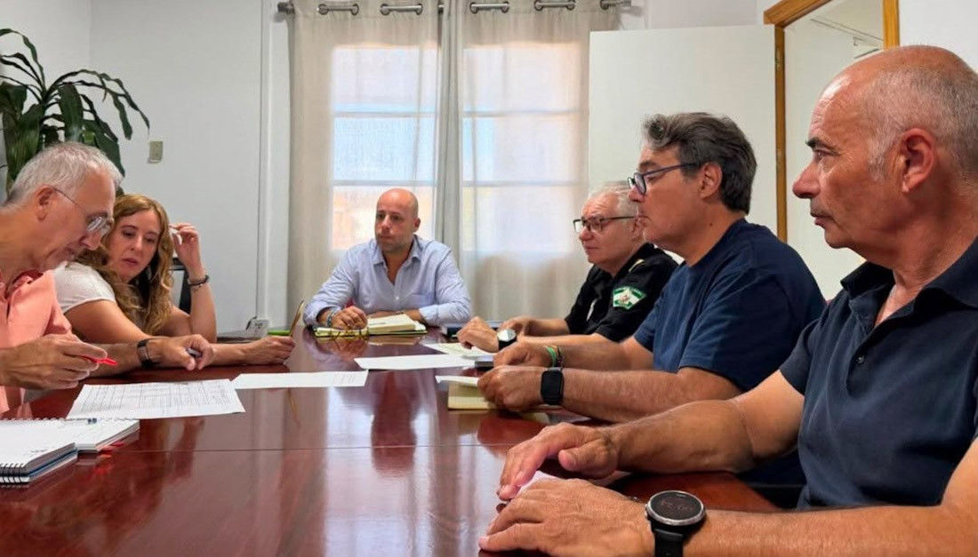 Reunión de evaluación y seguimiento de los efectos de los terremotos en Ogíjares (FB AYUNTAMIENTO DE OGÍJARES)