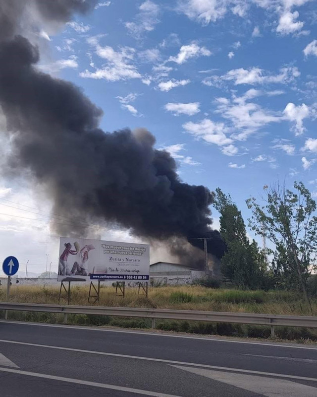 Incendio en un cableado en Atarfe a 28 de agosto de 2026. El presunto autor del fuego ha sido detenido por la Guardia Civil (POLICÍA LOCAL DE ATARFE)