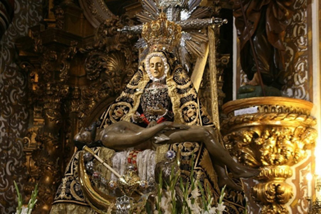 Imagen de la Virgen de las Angustias, patrona de Granada, que este domingo será trasladada a partir de las 7,00 horas, desde su Basílica hasa la Parroquia del Sagrario-Catedral (ARCHIDIÓCESIS DE GRANADA)