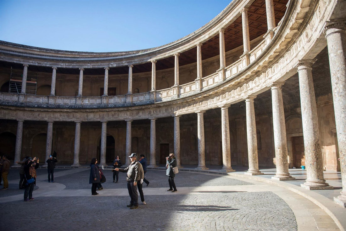 Palacio de Carlos V (JUNTA DE ANDALUCÍA)