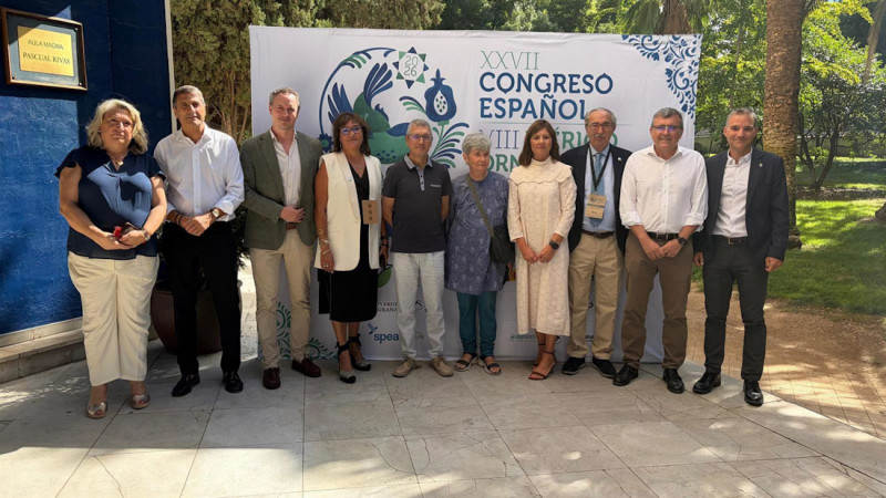 Autoridades en foto de familia previa a la inauguración del congreso que se celebra en la Facultad de Ciencias de la Universidad de Granada (SEO/BIRDLIFE) Autoridades en foto de familia previa a la inauguración del congreso que se celebra en la Facultad de Ciencias de la Universidad de Granada (SEO/BIRDLIFE)