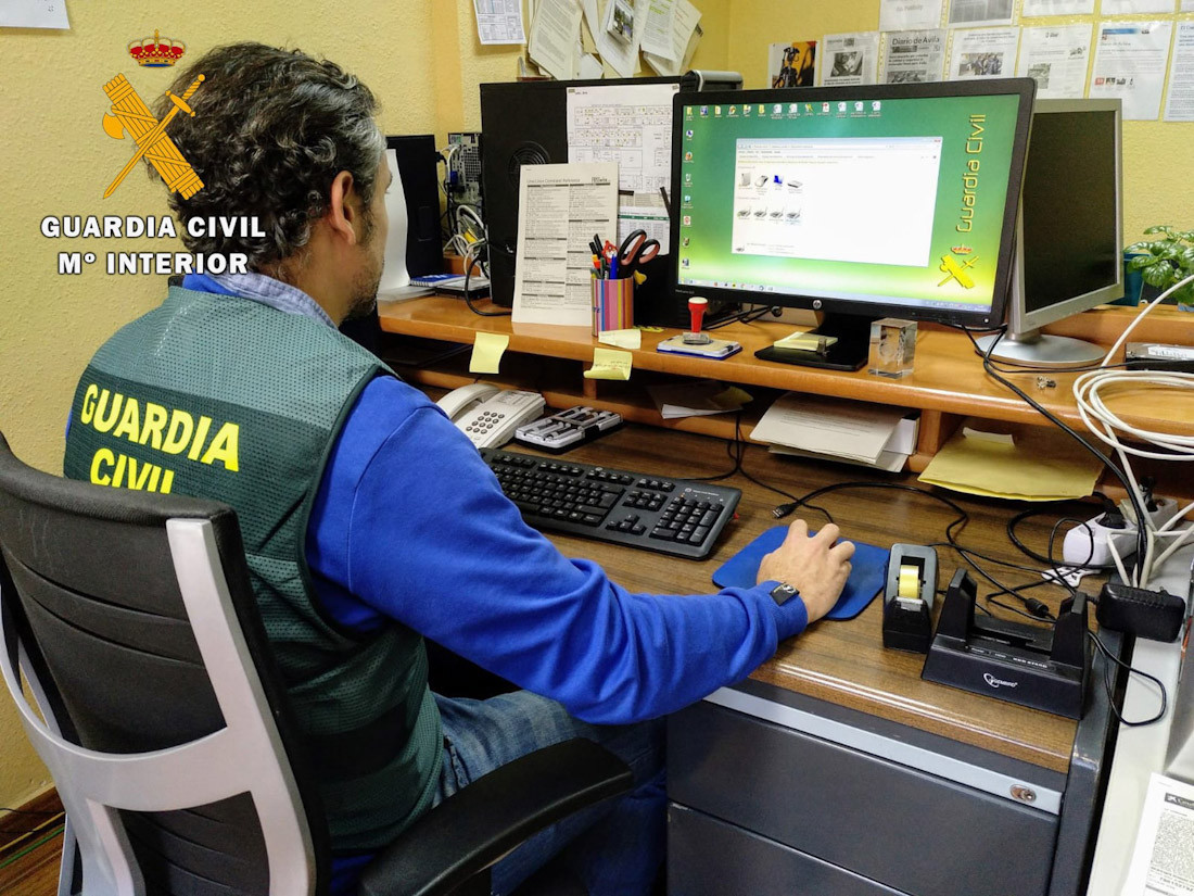 La Guardia Civil rastrea tarjetas clonadas (G. CIVIL ÁVILA)