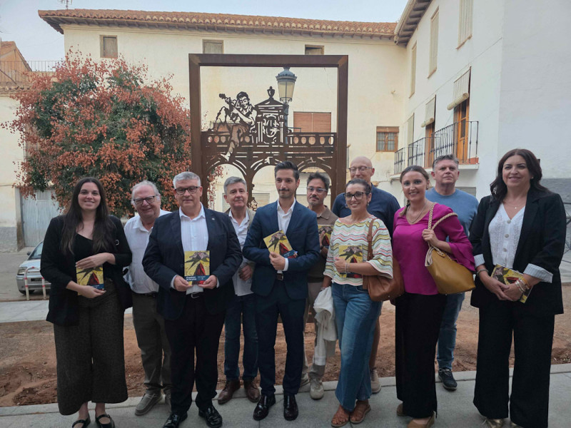 Inauguración de la escultura (AYTO. GUADIX)