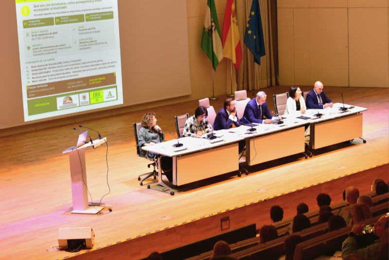 La EMA y el Instituto Andaluz de Geofísica forman a la comunidad educativa ante terremotos en una jornada que aborda la serie sísmica de Alhendín, la autoprotección en los centros escolares y la atención emocional a niños y adolescentes (JUNTA)