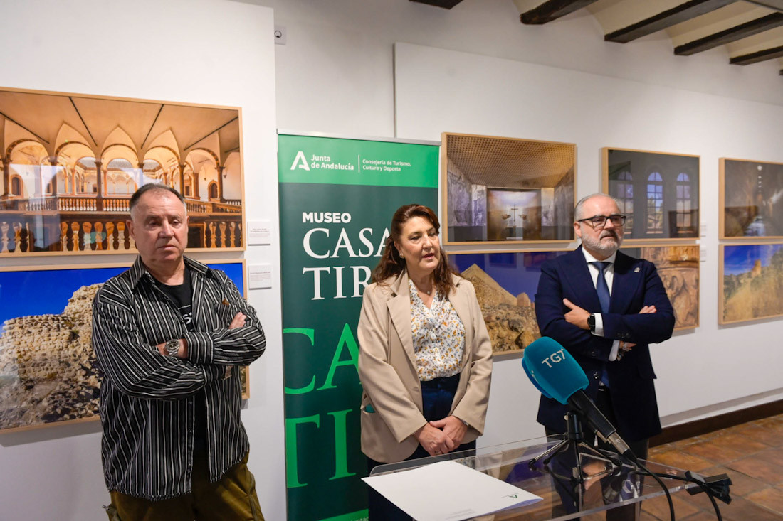 Inauguración de la exposición de Pepe Navarro (GPMEDIA)
