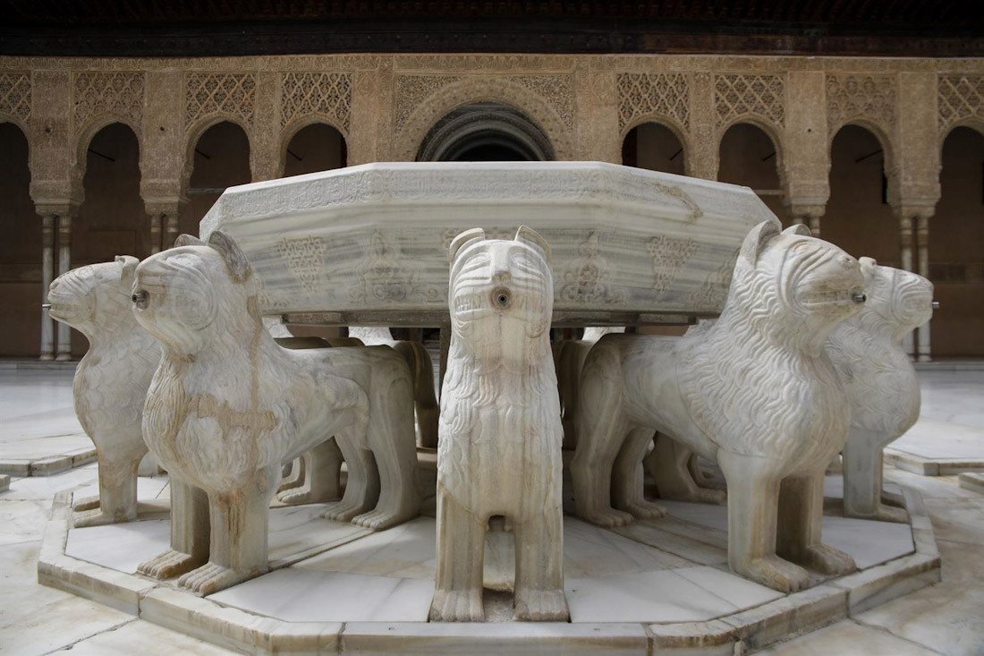 Patio de los Leones de la Alhambra. Archivo (ÁLEX CÁMARA - EUROPA PRESS)