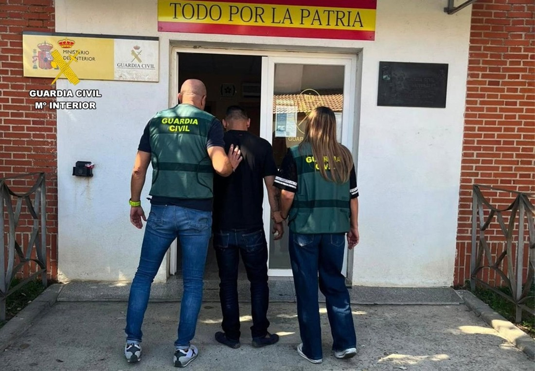 Tres detenidos por presunto robo de decenas de catalizadores de vehículos en cuatro provincias (GUARDIA CIVIL)